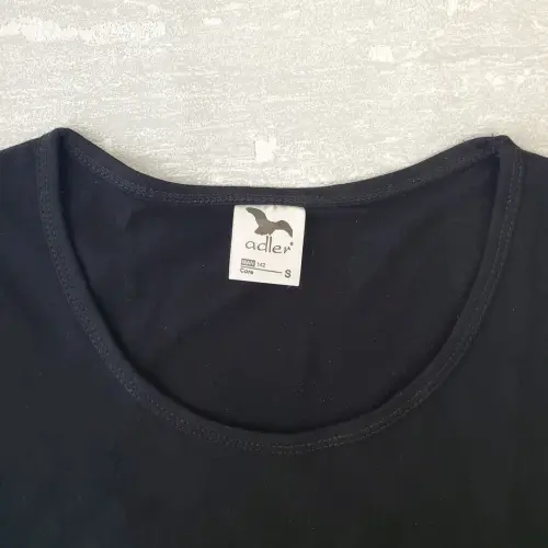 Spevnené ramenné švy