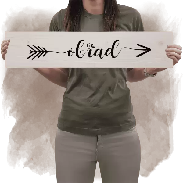 Dřevěná směrovka OBŘAD