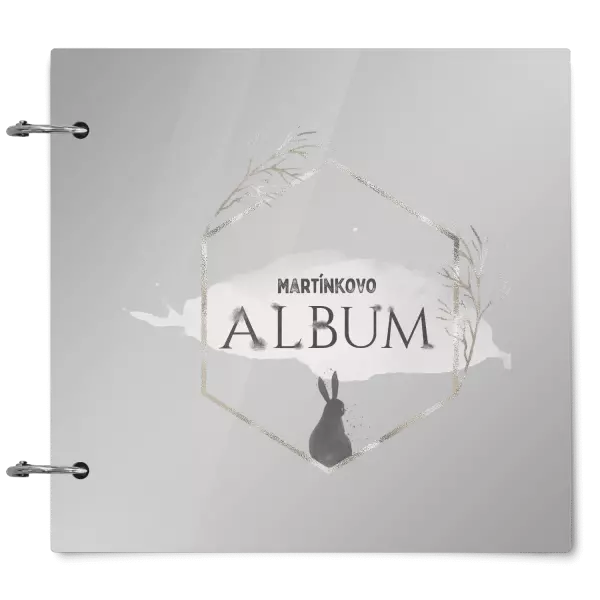 Plexi album se sponami Zajíc ve zlatém šestiúhelníku se jménem