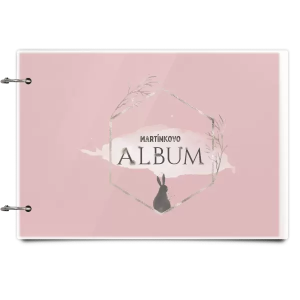 Plexi album se sponami Zajíc ve zlatém šestiúhelníku se jménem