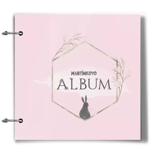 Plexi album se sponami Zajíc ve zlatém šestiúhelníku se jménem