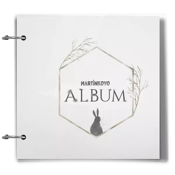 Plexi album se sponami Zajíc ve zlatém šestiúhelníku se jménem