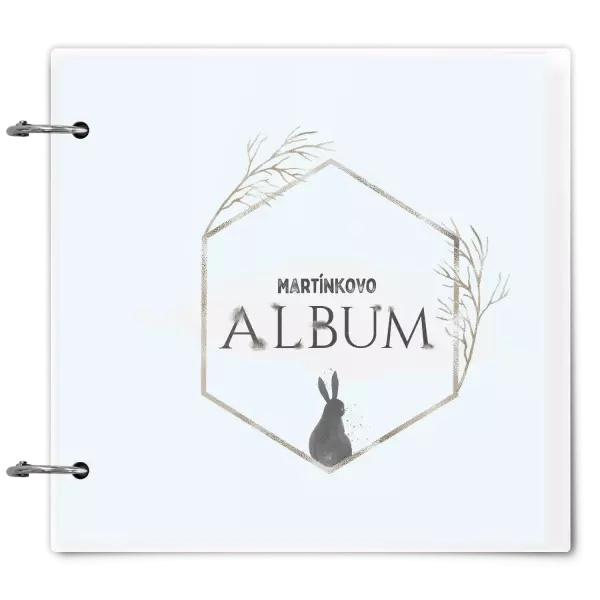 Plexi album se sponami Zajíc ve zlatém šestiúhelníku se jménem