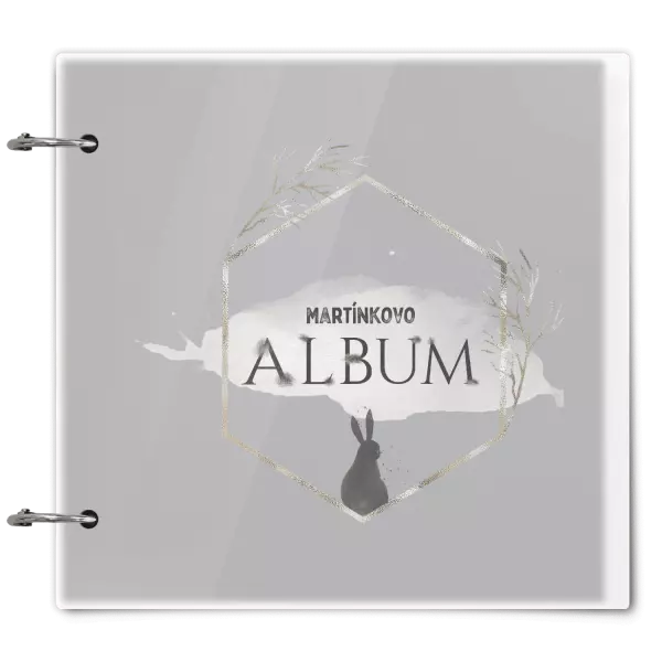 Plexi album se sponami Zajíc ve zlatém šestiúhelníku se jménem