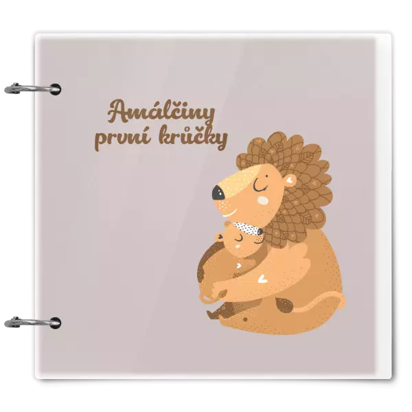 Plexi album se sponami První krůčky se jménem - lvíčci