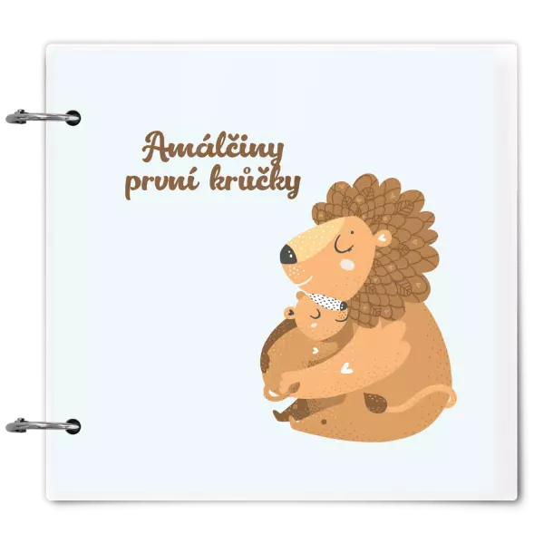Plexi album se sponami První krůčky se jménem - lvíčci
