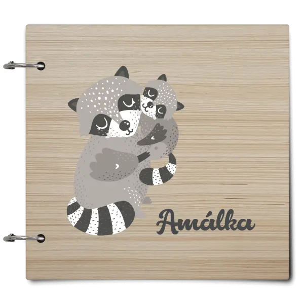 Dřevěné album se sponami První krůčky se jménem - mývalové