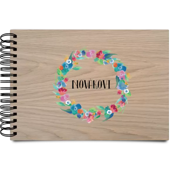 Dřevěné album s kroužkovou vazbou Barevné lístečky s příjmením