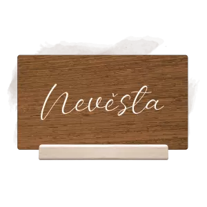Dřevěná jmenovka YVONE