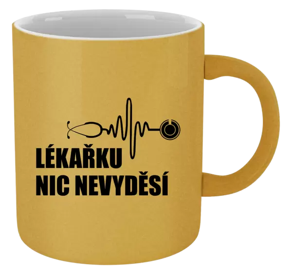 Metalický hrnek Lékařku nic nevyděsí
