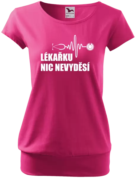 Dámské tričko Lékařku nic nevyděsí