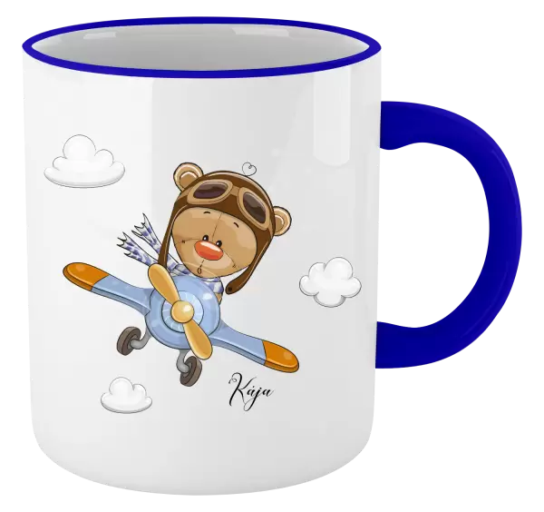 Hrnek Medvídek v letadle
