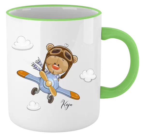 Hrnček Medvedík v lietadle