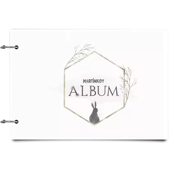 Plexi album sa sponami Zajac v zlatom šesťuholníku s menom