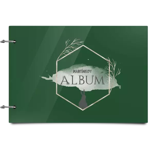 Plexi album sa sponami Zajac v zlatom šesťuholníku s menom