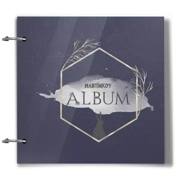 Plexi album sa sponami Zajac v zlatom šesťuholníku s menom