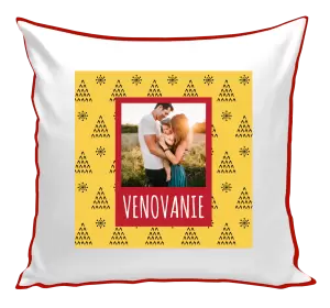 Vianočný vankúš Žlté pozadie so stromčekmi