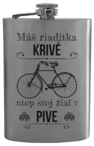 Ploskačka Máš riaditka krivé, utop svoj žiaľ v pive