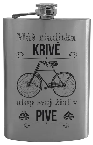 Ploskačka Máš riaditka krivé, utop svoj žiaľ v pive