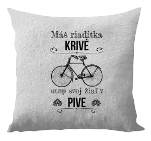 Vankúš Máš riaditka krivé, utop svoj žiaľ v pive
