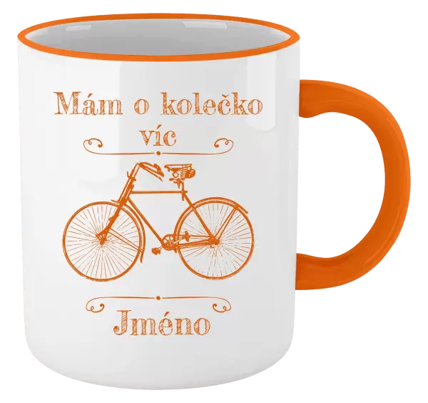 Hrnek Mám o kolečko víc se jménem