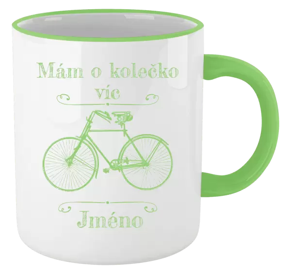 Hrnek Mám o kolečko víc se jménem