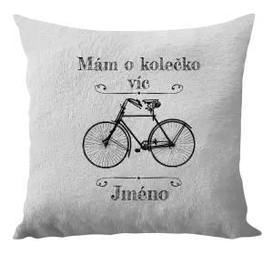 Polštář Mám o kolečko víc se jménem