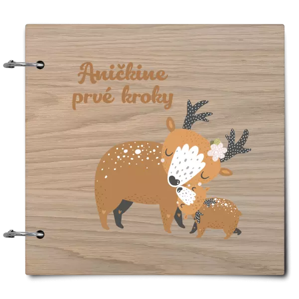 Drevený album so sponami Prvné kroky s menom - srnky