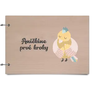 Drevený album so sponami První krůčky se jménem - kuřátka - kopie