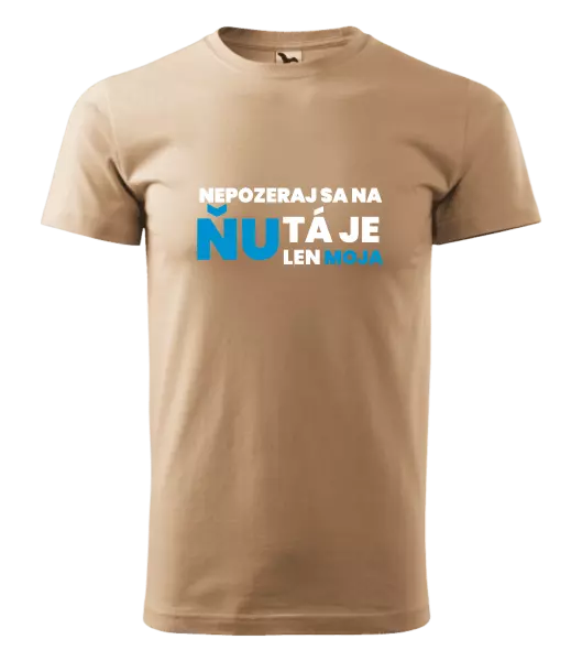 Pánske tričko Nedívej se na ni - kopie