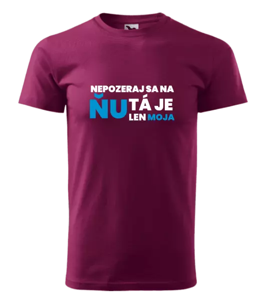 Pánske tričko Nedívej se na ni - kopie