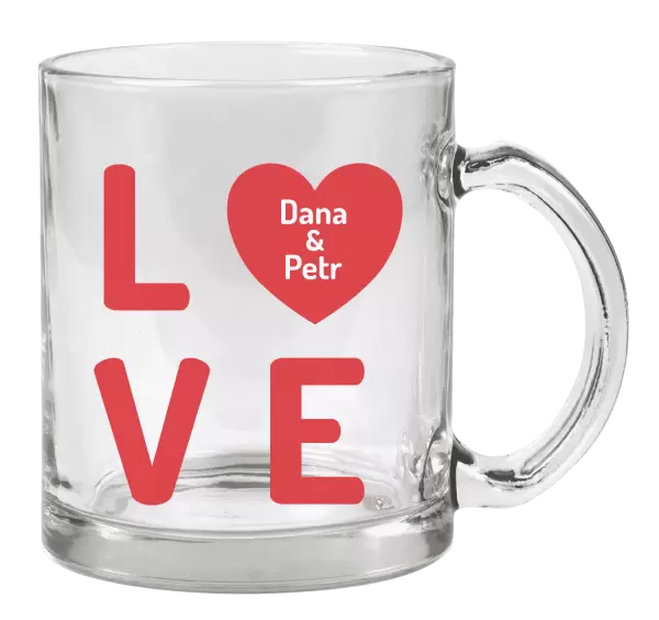 Hrnek Love se jmény