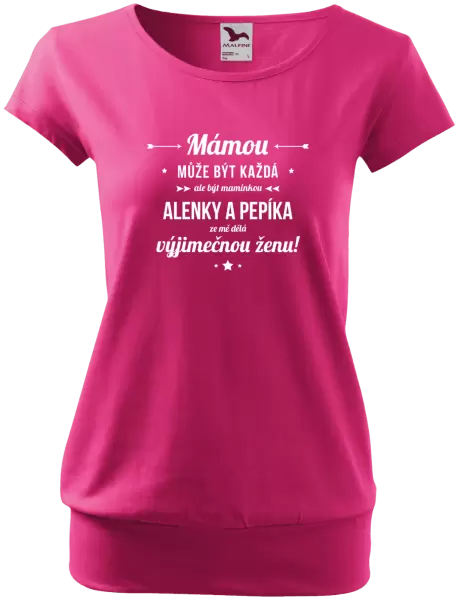 Dámské tričko Mámou může být každá se jmény